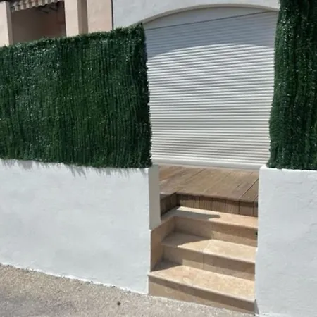 T2 Avec Terrasse Bien Situe Apartamento