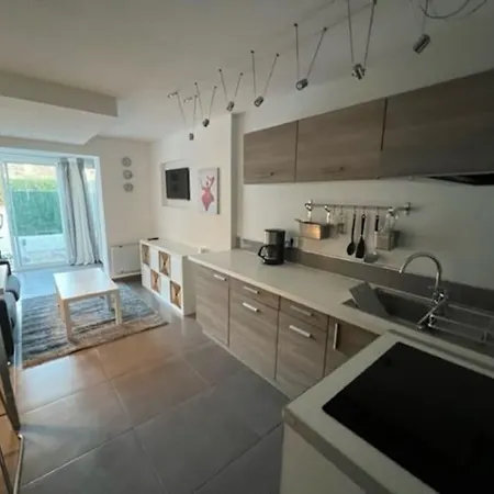 T2 Avec Terrasse Bien Situe Apartamento Bandol